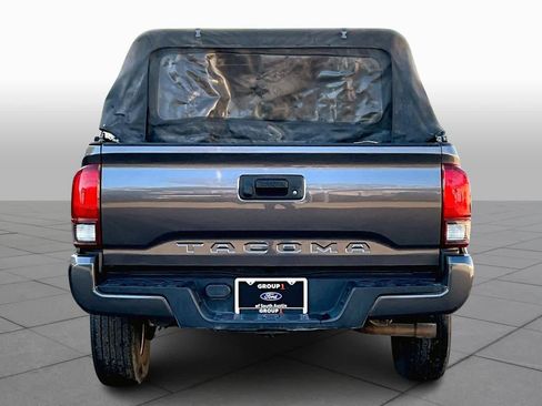 Used 2019 Toyota Tacoma SR image 5