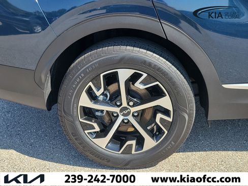Used 2025 Kia Sportage EX w/ EX Premium Package AWD/4WD image 9