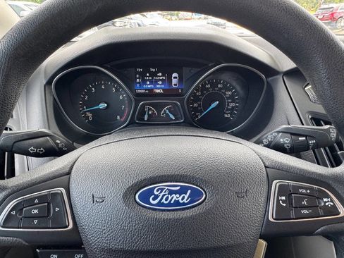Used 2015 Ford Focus SE FWD image 21