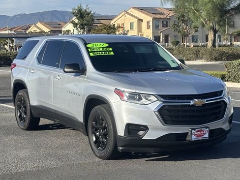 Used 2021 Chevrolet Traverse LS FWD image 1