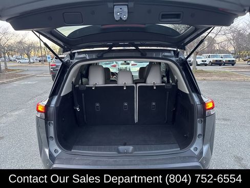 Used 2022 Nissan Pathfinder SV w/ SV Black Package image 14