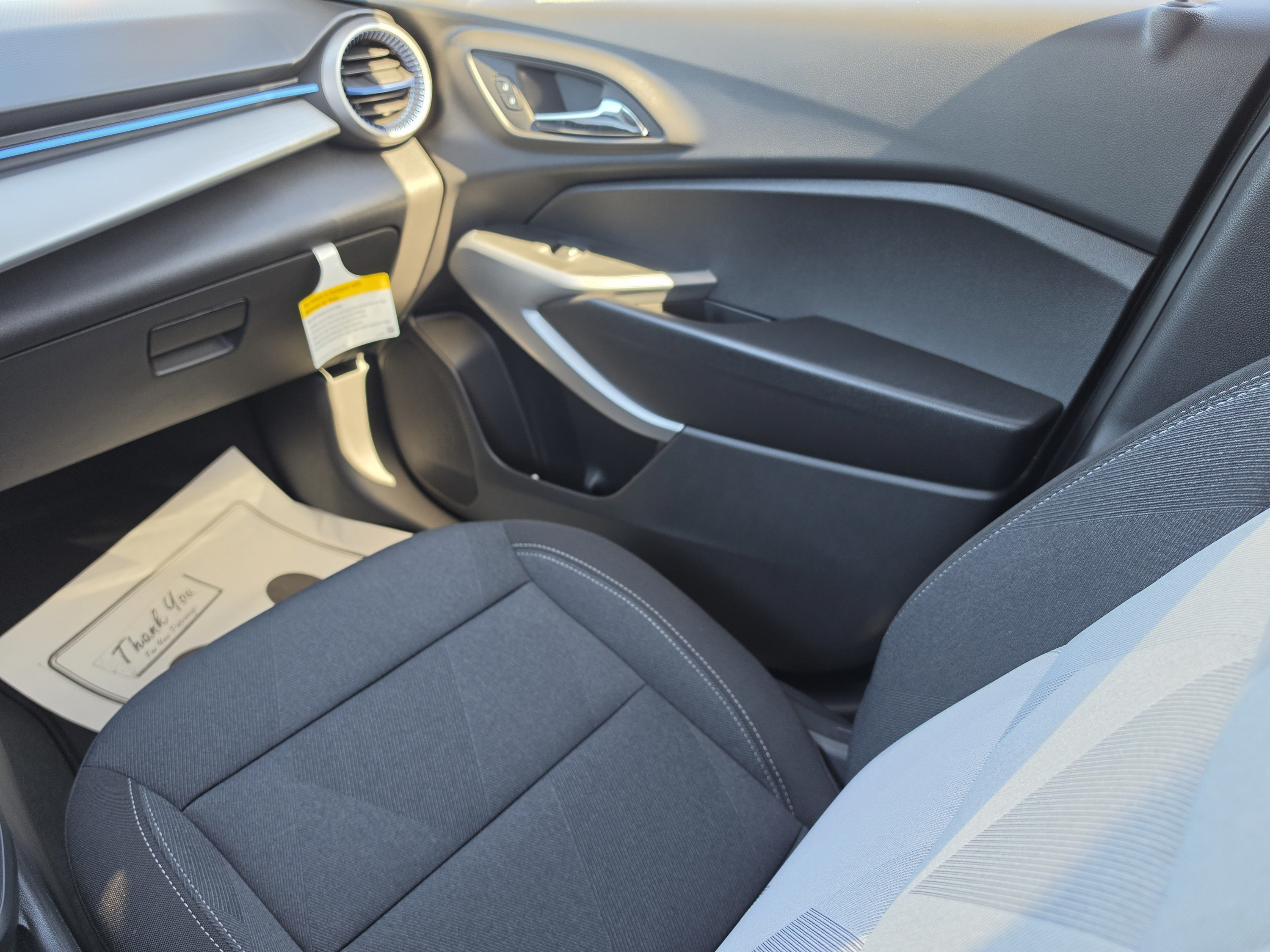 New 2026 Chevrolet Trax LS w/ LS Convenience Package FWD image 19