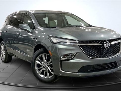 Used 2023 Buick Enclave Avenir w/ Avenir Technology Package image 12