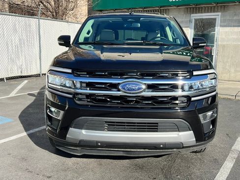 Used 2024 Ford Expedition Max Limited image 2