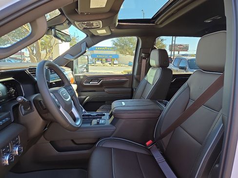 New 2026 GMC Sierra 2500 Denali w/ Denali Reserve Package image 10