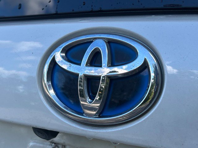 Used 2016 Toyota Prius Three Touring FWD image 16
