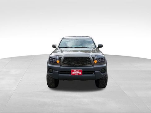 Used 2011 Toyota Tacoma 4x4 Double Cab w/ Towing Pkg image 8