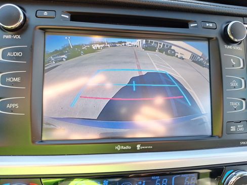 Used 2015 Toyota Highlander XLE image 26