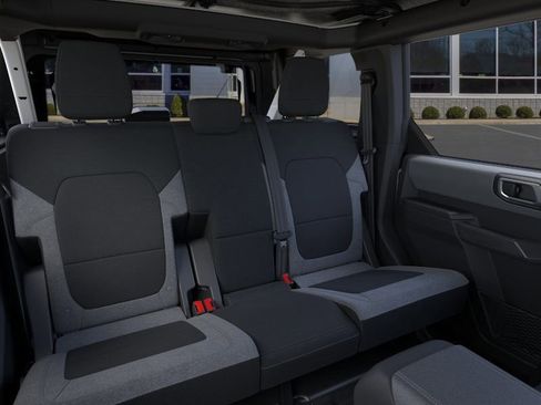 New 2026 Ford Bronco 4-Door AWD/4WD image 11