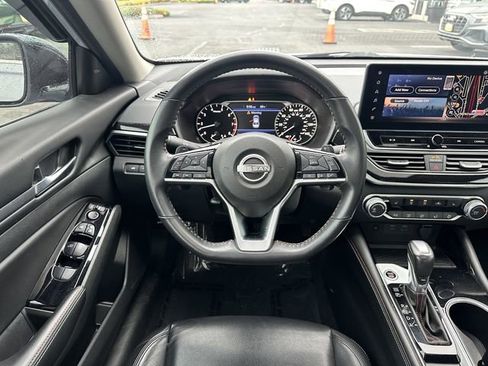 Used 2024 Nissan Altima 2.5 SR w/ SR Premium Package AWD/4WD image 14