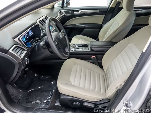 Used 2018 Ford Fusion S FWD image 9