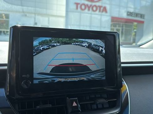Used 2025 Toyota Corolla LE FWD image 16