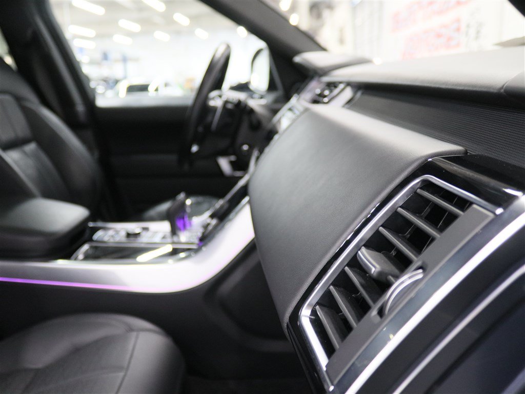 Used 2019 Land Rover Range Rover Sport HSE Dynamic AWD/4WD image 35