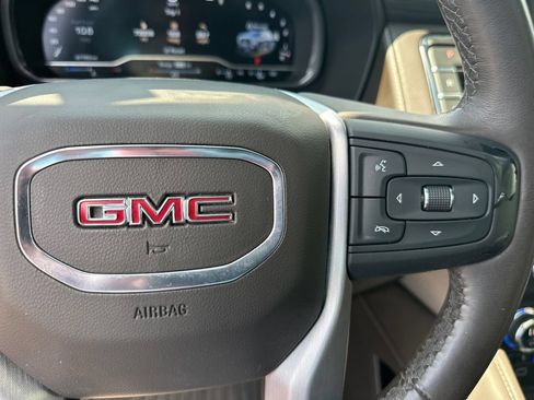 Used 2023 GMC Yukon SLT AWD/4WD image 28