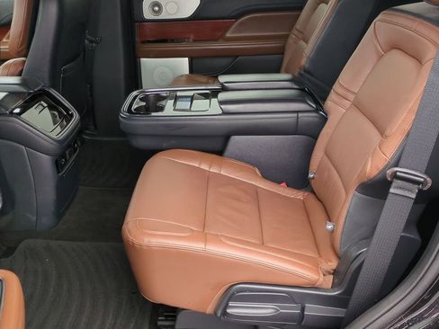 Used 2023 Lincoln Navigator Reserve w/ Equipment Group 201A image 20