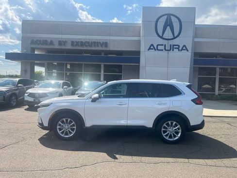 Used 2025 Honda CR-V EX image 2
