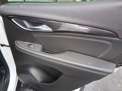 Used 2023 Buick Envision Preferred image 25