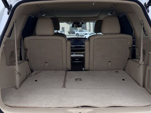 Used 2019 Toyota Highlander Limited Platinum image 31
