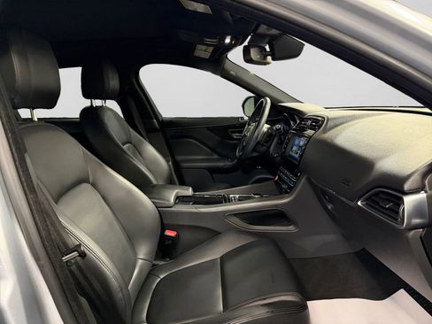Used 2018 Jaguar F-PACE Premium AWD/4WD image 24