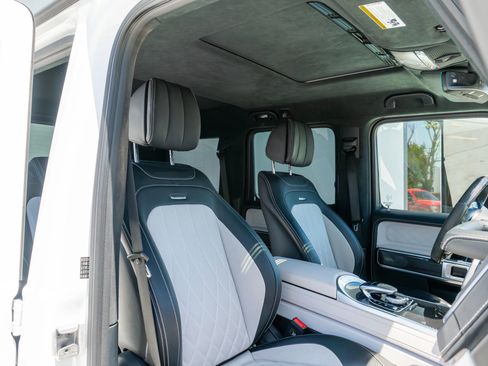 Used 2024 Mercedes-Benz G 63 AMG 4MATIC image 13