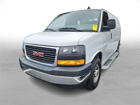 Used 2023 GMC Savana 2500 w/ Driver Convenience Package image 3