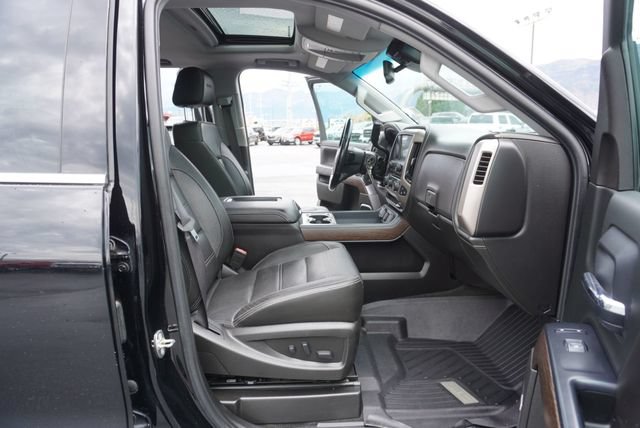 Used 2018 GMC Sierra 3500 Denali AWD/4WD image 21