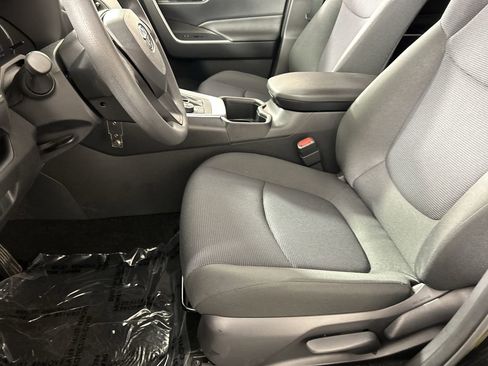 Used 2025 Toyota RAV4 LE image 20