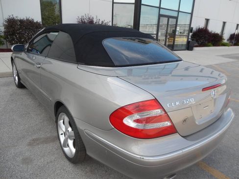 Used 2005 Mercedes-Benz CLK 320 Cabriolet image 42