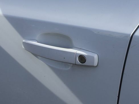 Used 2014 Chevrolet Cruze LS image 22