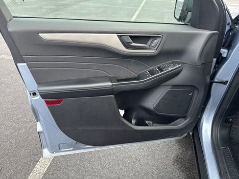 Used 2022 Ford Escape SE w/ Convenience Package image 18