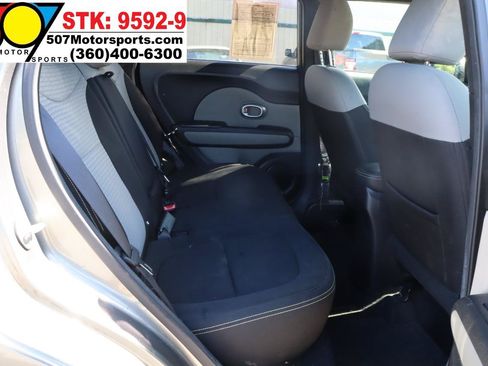 Used 2015 Kia Soul + FWD image 16