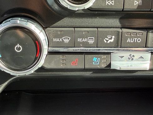 Certified 2022 Ford F150 Lariat AWD/4WD image 38