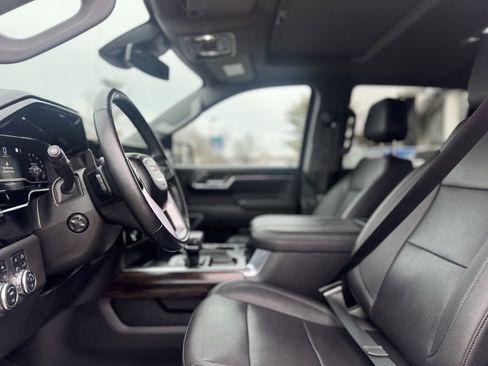 Used 2023 GMC Sierra 1500 SLT w/ SLT Premium Package image 15