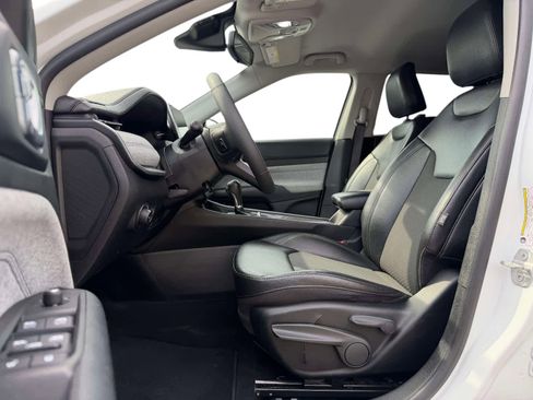 Used 2022 Jeep Compass Latitude image 12