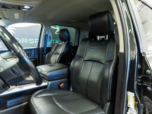 Used 2018 RAM 2500 Laramie image 12