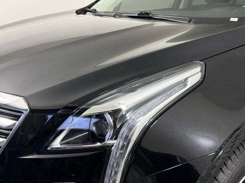 Used 2019 Cadillac XT5 Luxury FWD image 8