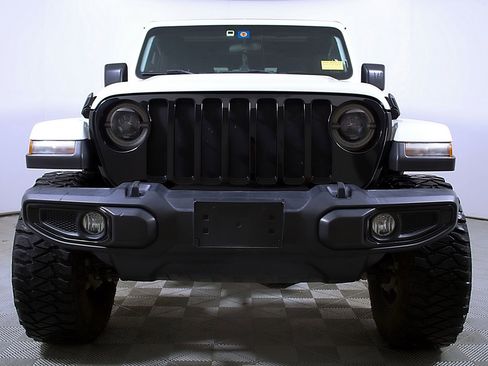 Used 2021 Jeep Gladiator Willys image 5
