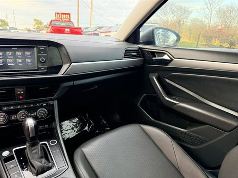 Used 2020 Volkswagen Jetta SE FWD image 20