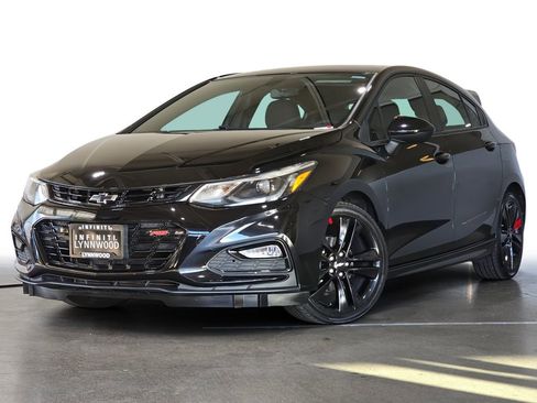 Used 2017 Chevrolet Cruze LT w/ Sun And Sound Package image 1