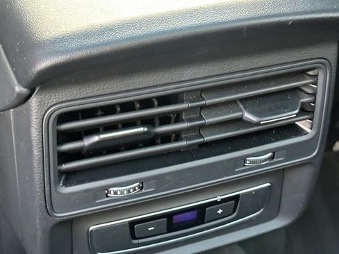 Used 2021 Audi Q7 3.0T Premium image 44