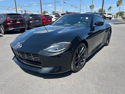 Used 2024 Nissan Z Performance w/ Floor Mat Package RWD image 3
