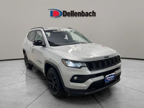 Used 2025 Jeep Compass Latitude w/ Altitude Special Edition AWD/4WD image 7