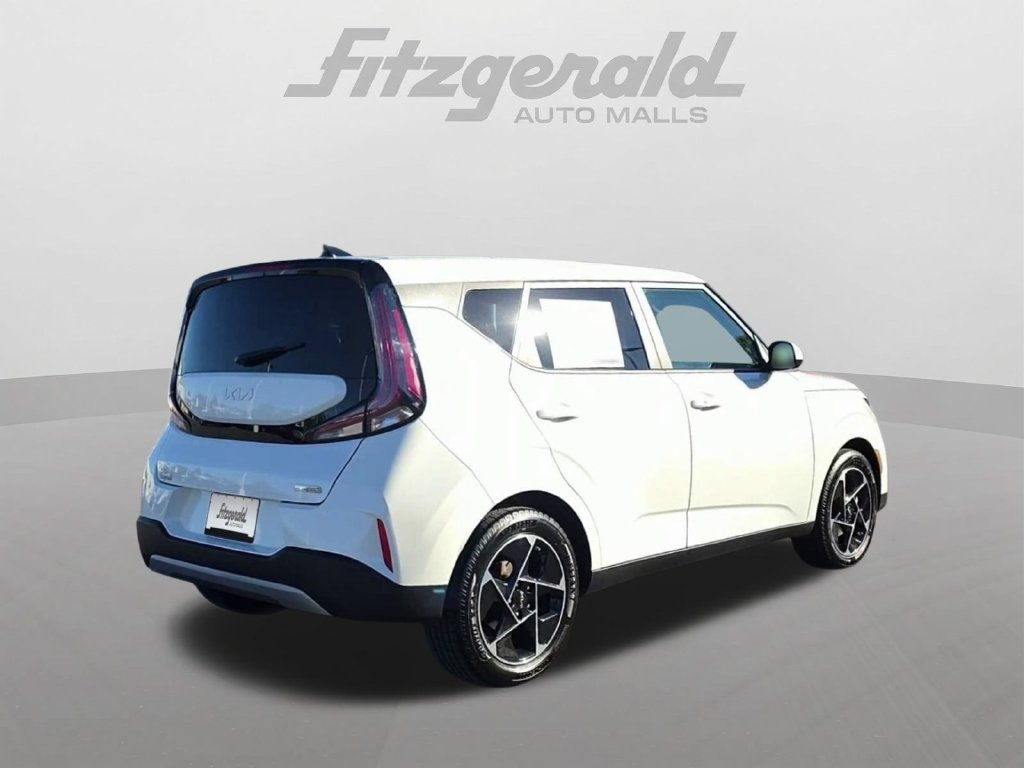 Used 2024 Kia Soul EX FWD image 8