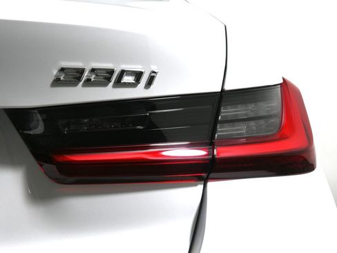 New 2026 BMW 330i xDrive Sedan w/ Premium Package AWD/4WD image 13