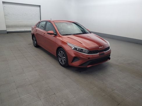 Used 2023 Kia Forte LXS w/ LXS Technology Package FWD image 13