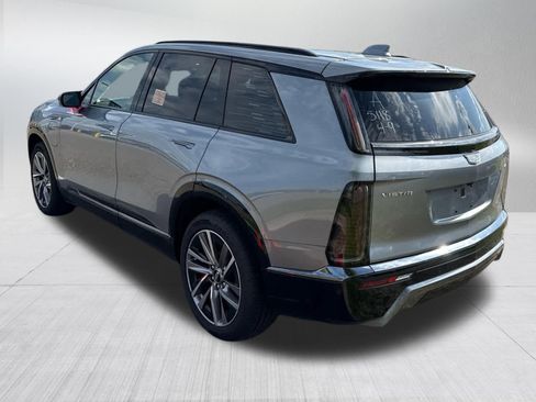 Used 2026 Cadillac Vistiq Sport w/ LPO, Floor Liner Package AWD/4WD image 4