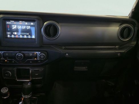 Used 2023 Jeep Gladiator Sport AWD/4WD image 20