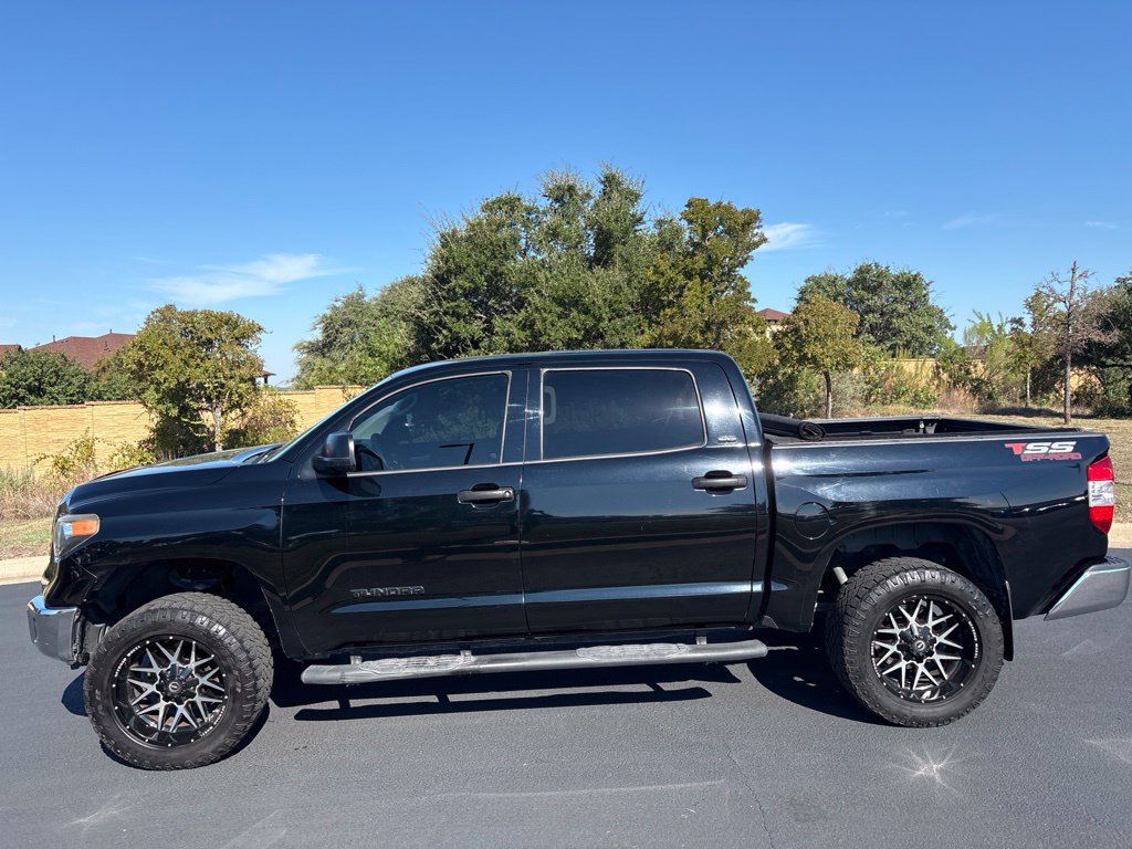Used 2018 Toyota Tundra SR5 w/ SR5 Upgrade Package RWD image 2