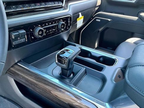 New 2026 Chevrolet Silverado 1500 LT Trail Boss w/ LT Trail Boss Premium Package AWD/4WD image 13
