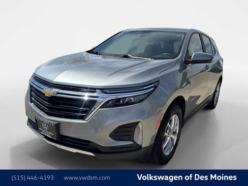 Used 2023 Chevrolet Equinox LT image 1